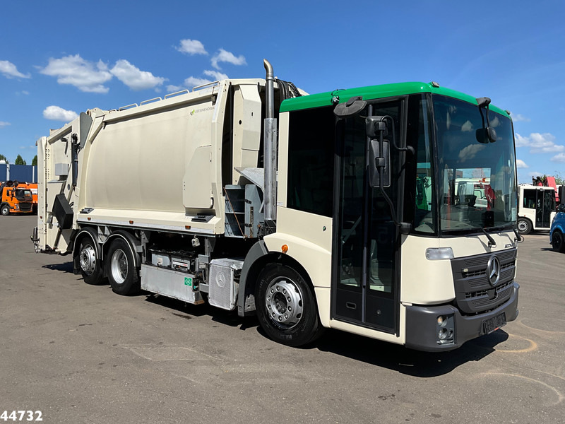 Mercedes-Benz Econic 2630 Euro 6 CNG Norba MF 300 18m³ 2 compartimenten just 137.620 km! - Vůz na odvoz odpadků: obrázek 4 Mercedes-Benz Econic 2630 Euro 6 CNG Norba MF 300 18m³ 2 compartimenten just 137.620 km! - Vůz na odvoz odpadků: obrázek 4