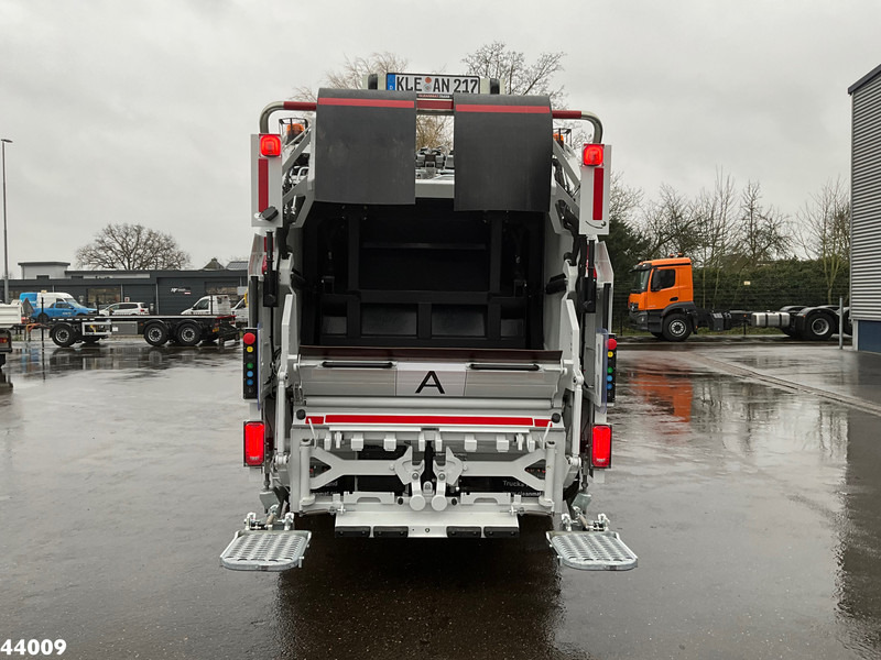 Mitsubishi Canter 9C18 Zoeller 7m³ - Vůz na odvoz odpadků: obrázek 5 Mitsubishi Canter 9C18 Zoeller 7m³ - Vůz na odvoz odpadků: obrázek 5