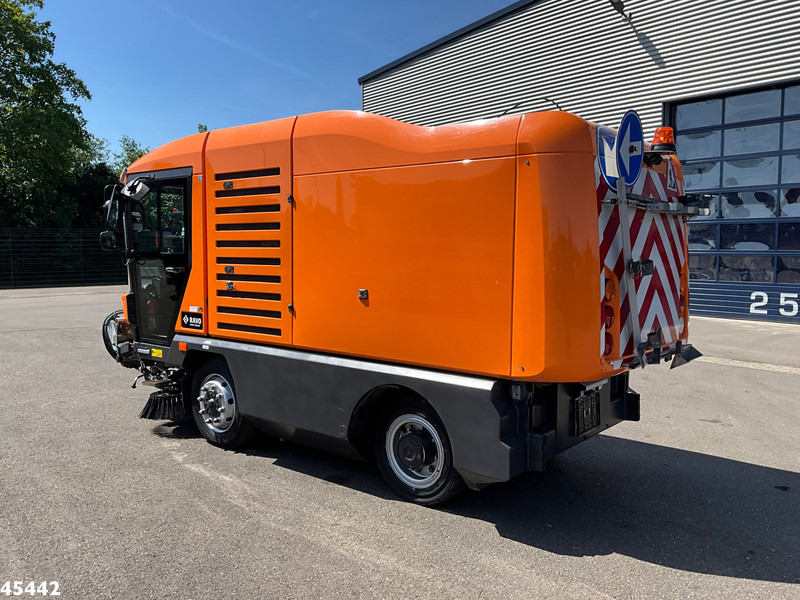 Ravo 540 CD Euro 6 with 3-rd brush - Zametací vůz: obrázek 4 Ravo 540 CD Euro 6 with 3-rd brush - Zametací vůz: obrázek 4