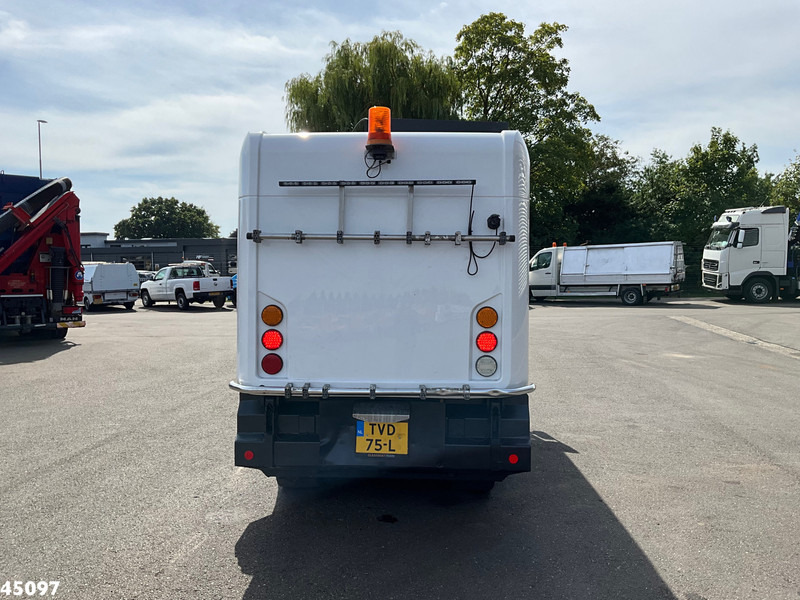 Ravo 540 Euro 6 with 3-rd brush - Zametací vůz: obrázek 4 Ravo 540 Euro 6 with 3-rd brush - Zametací vůz: obrázek 4