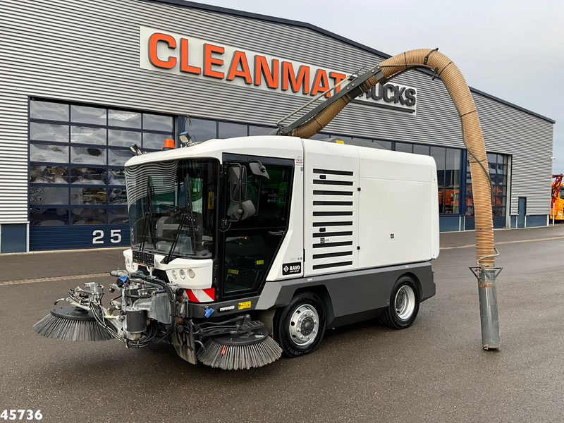 Ravo 540 Euro 6 with new 3-rd brush! - Zametací vůz: obrázek 1 Ravo 540 Euro 6 with new 3-rd brush! - Zametací vůz: obrázek 1