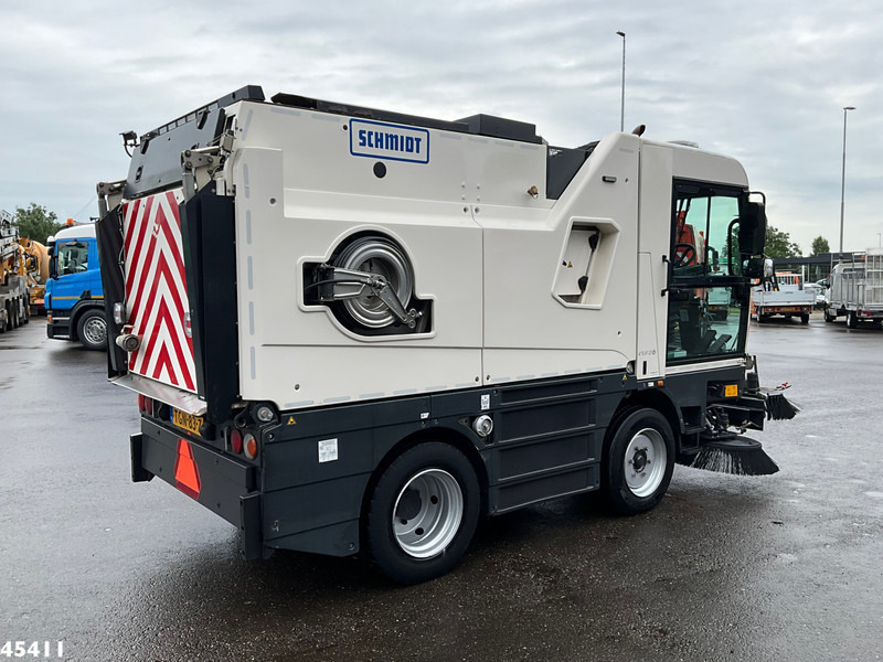 Schmidt Cleango 500 Compact Euro 6 with 3-rd brush - Zametací vůz: obrázek 4 Schmidt Cleango 500 Compact Euro 6 with 3-rd brush - Zametací vůz: obrázek 4