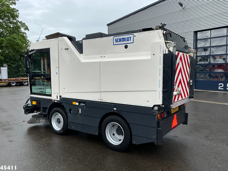 Schmidt Cleango 500 Compact Euro 6 with 3-rd brush - Zametací vůz: obrázek 5 Schmidt Cleango 500 Compact Euro 6 with 3-rd brush - Zametací vůz: obrázek 5