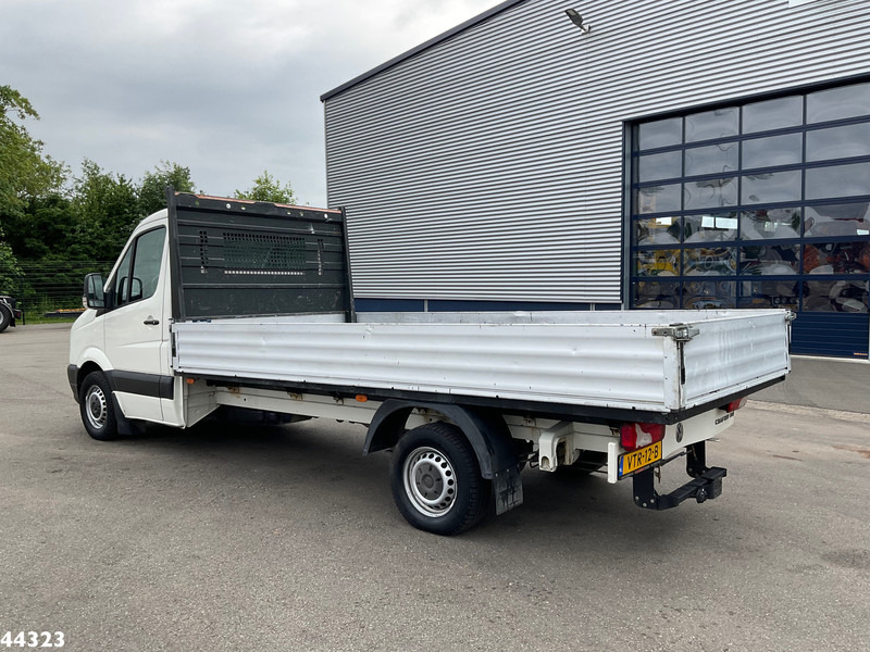 Volkswagen Crafter 35 2.5 TDI - Nákladní automobil valníkový/ Plošinový: obrázek 2 Volkswagen Crafter 35 2.5 TDI - Nákladní automobil valníkový/ Plošinový: obrázek 2
