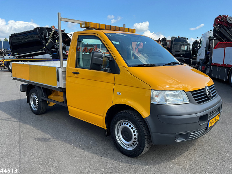 Volkswagen Transporter 2.0 300 Manual - Nákladní automobil valníkový/ Plošinový: obrázek 2 Volkswagen Transporter 2.0 300 Manual - Nákladní automobil valníkový/ Plošinový: obrázek 2