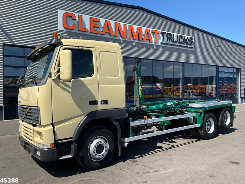 Volvo FH 12.420 Manual Full steel suspension! - Hákový nosič kontejnerů: obrázek 2 Volvo FH 12.420 Manual Full steel suspension! - Hákový nosič kontejnerů: obrázek 2