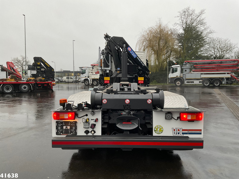 Volvo FM 430 HMF 23 ton/meter laadkraan - Hákový nosič kontejnerů, Auto s hydraulickou rukou: obrázek 4 Volvo FM 430 HMF 23 ton/meter laadkraan - Hákový nosič kontejnerů, Auto s hydraulickou rukou: obrázek 4