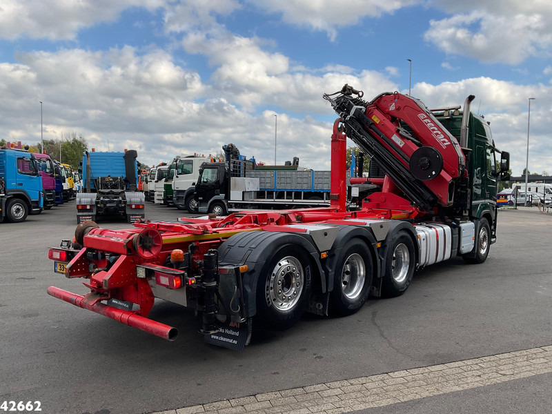 Volvo FM 460 8x4 TRIDEM Euro 6 32 Tonmeter laadkraan - Hákový nosič kontejnerů, Auto s hydraulickou rukou: obrázek 4 Volvo FM 460 8x4 TRIDEM Euro 6 32 Tonmeter laadkraan - Hákový nosič kontejnerů, Auto s hydraulickou rukou: obrázek 4