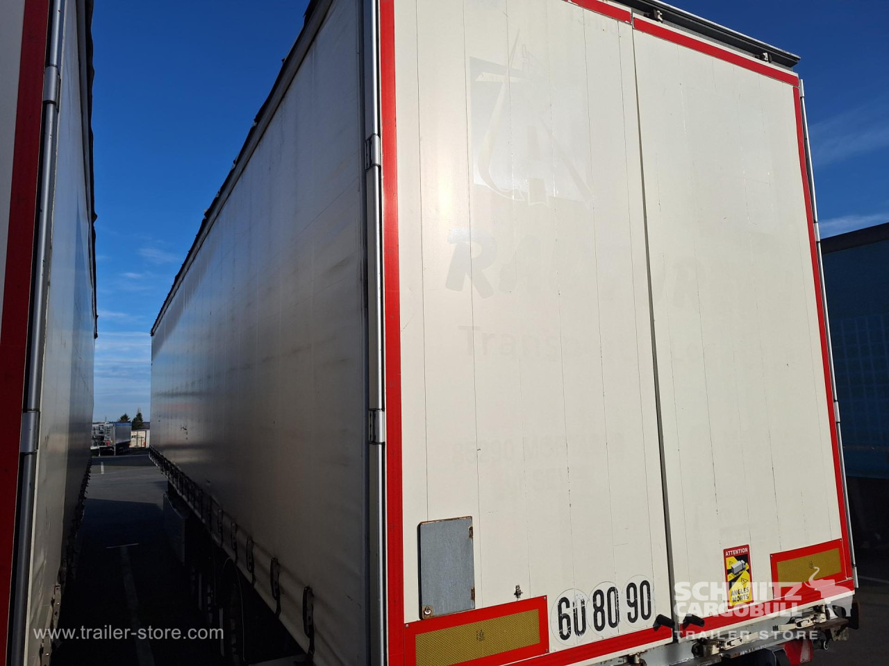 FRUEHAUF Curtainsider Standard Taillift - Plachtový návěs: obrázek 5 FRUEHAUF Curtainsider Standard Taillift - Plachtový návěs: obrázek 5