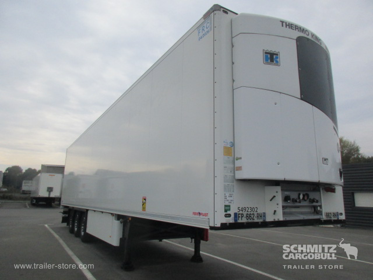 SCHMITZ Reefer Standard Double deck - Izotermický návěs: obrázek 1 SCHMITZ Reefer Standard Double deck - Izotermický návěs: obrázek 1