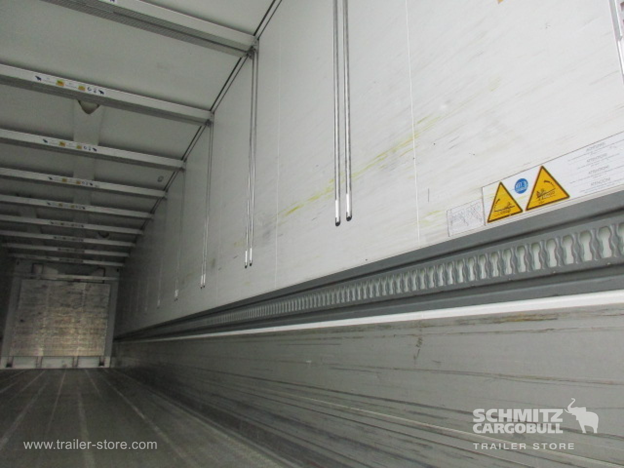 SCHMITZ Reefer Standard Double deck - Izotermický návěs: obrázek 2 SCHMITZ Reefer Standard Double deck - Izotermický návěs: obrázek 2