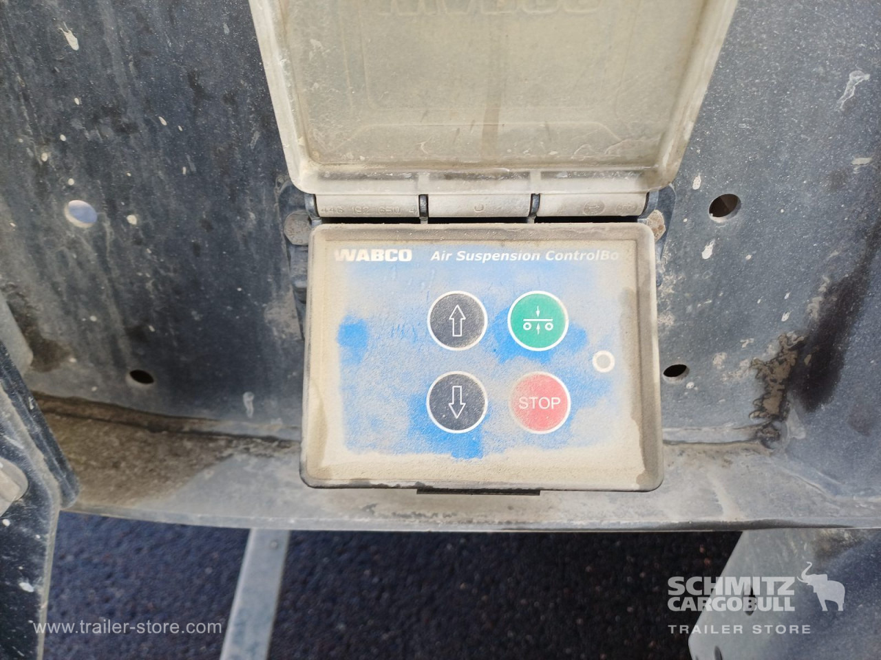 LANGENDORF Auflieger Kipper Stahlrundmulde 24m³ - Sklápěcí návěs: obrázek 4 LANGENDORF Auflieger Kipper Stahlrundmulde 24m³ - Sklápěcí návěs: obrázek 4