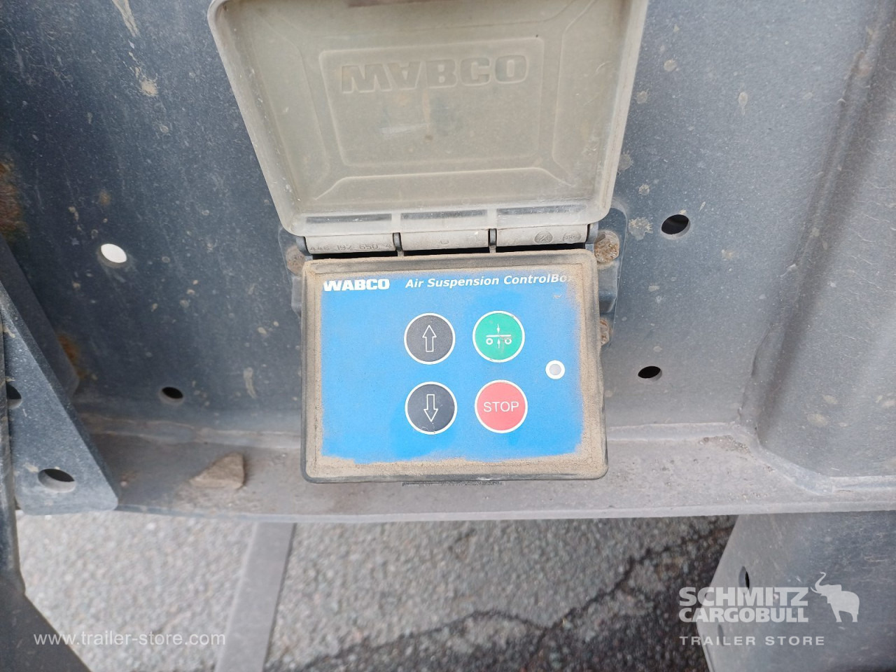 LANGENDORF Auflieger Kipper Stahlrundmulde 24m³ - Sklápěcí návěs: obrázek 4 LANGENDORF Auflieger Kipper Stahlrundmulde 24m³ - Sklápěcí návěs: obrázek 4