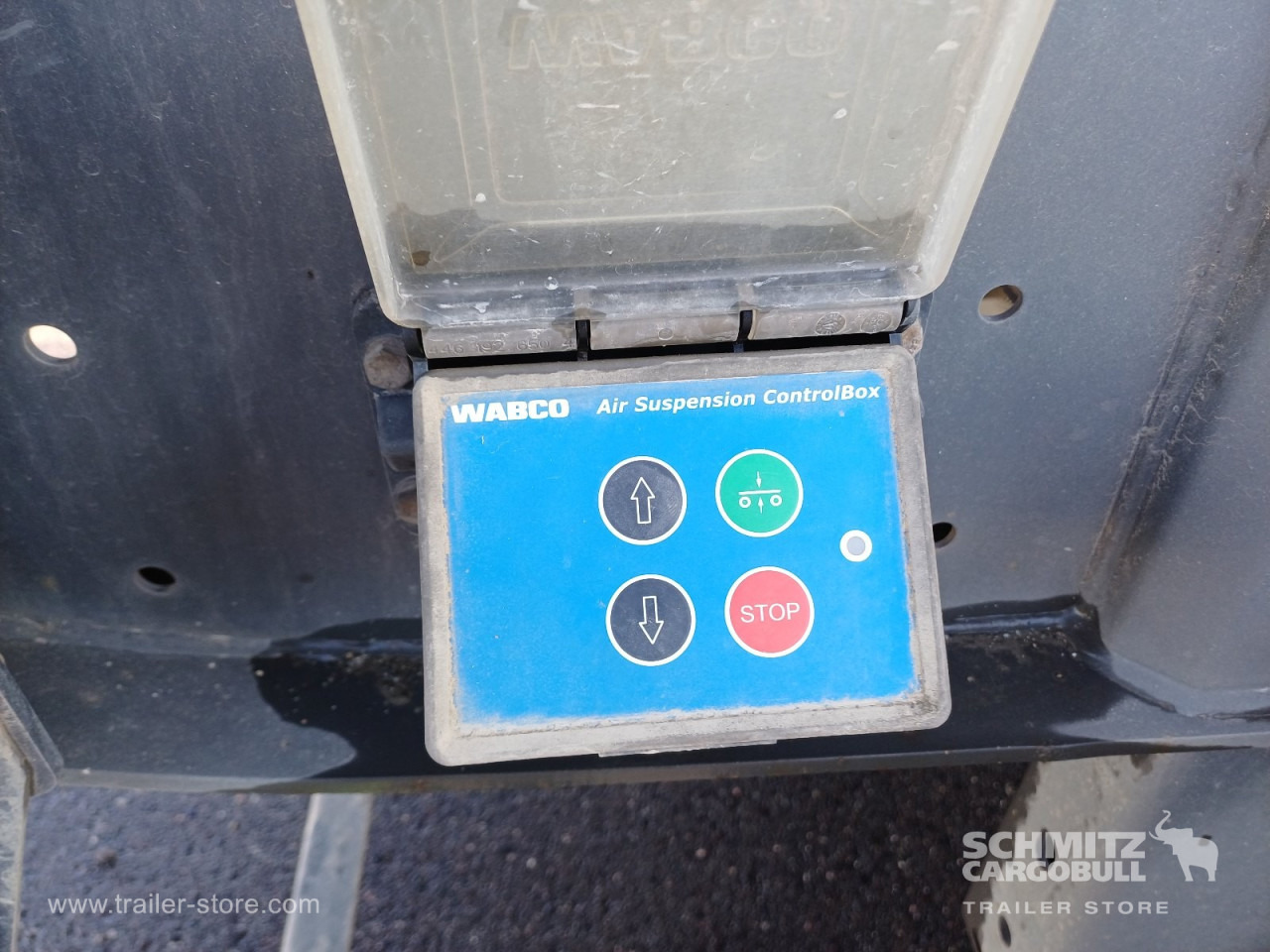 LANGENDORF Auflieger Kipper Stahlrundmulde 24m³ - Sklápěcí návěs: obrázek 4 LANGENDORF Auflieger Kipper Stahlrundmulde 24m³ - Sklápěcí návěs: obrázek 4