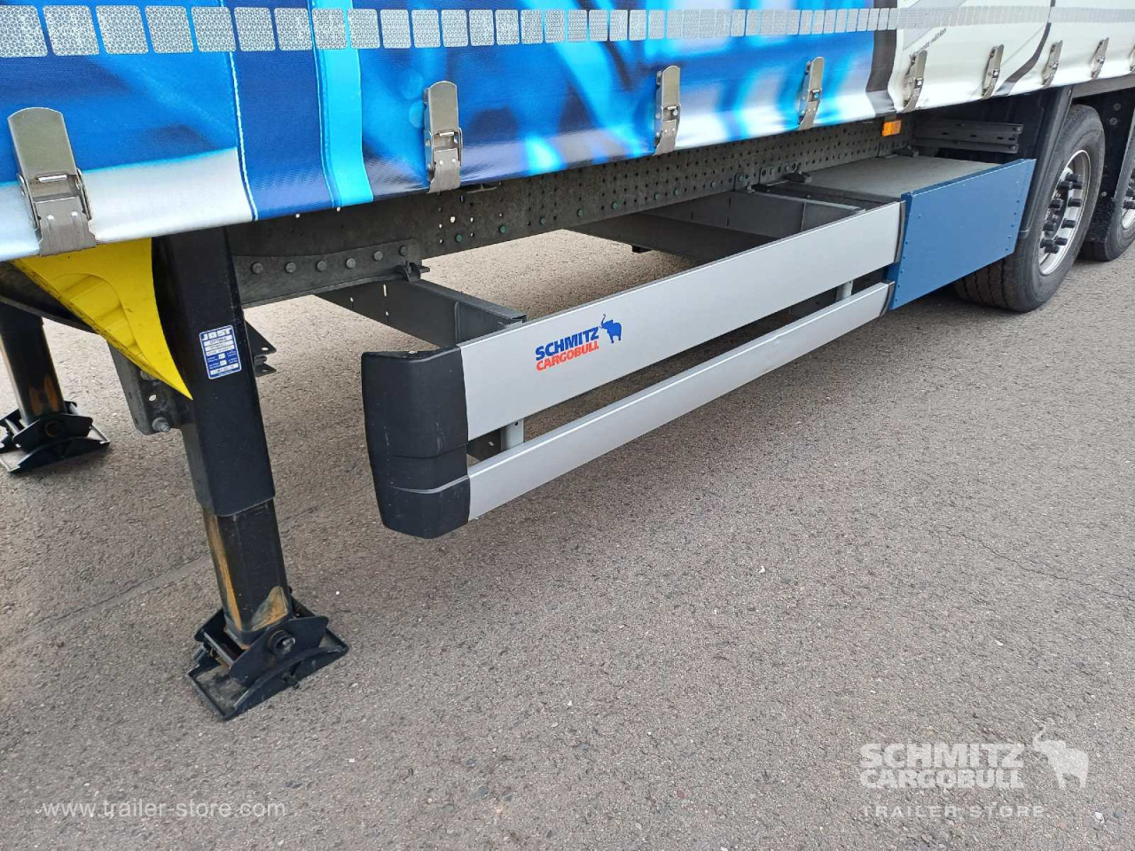 SCHMITZ Auflieger Curtainsider Standard - Plachtový návěs: obrázek 4 SCHMITZ Auflieger Curtainsider Standard - Plachtový návěs: obrázek 4