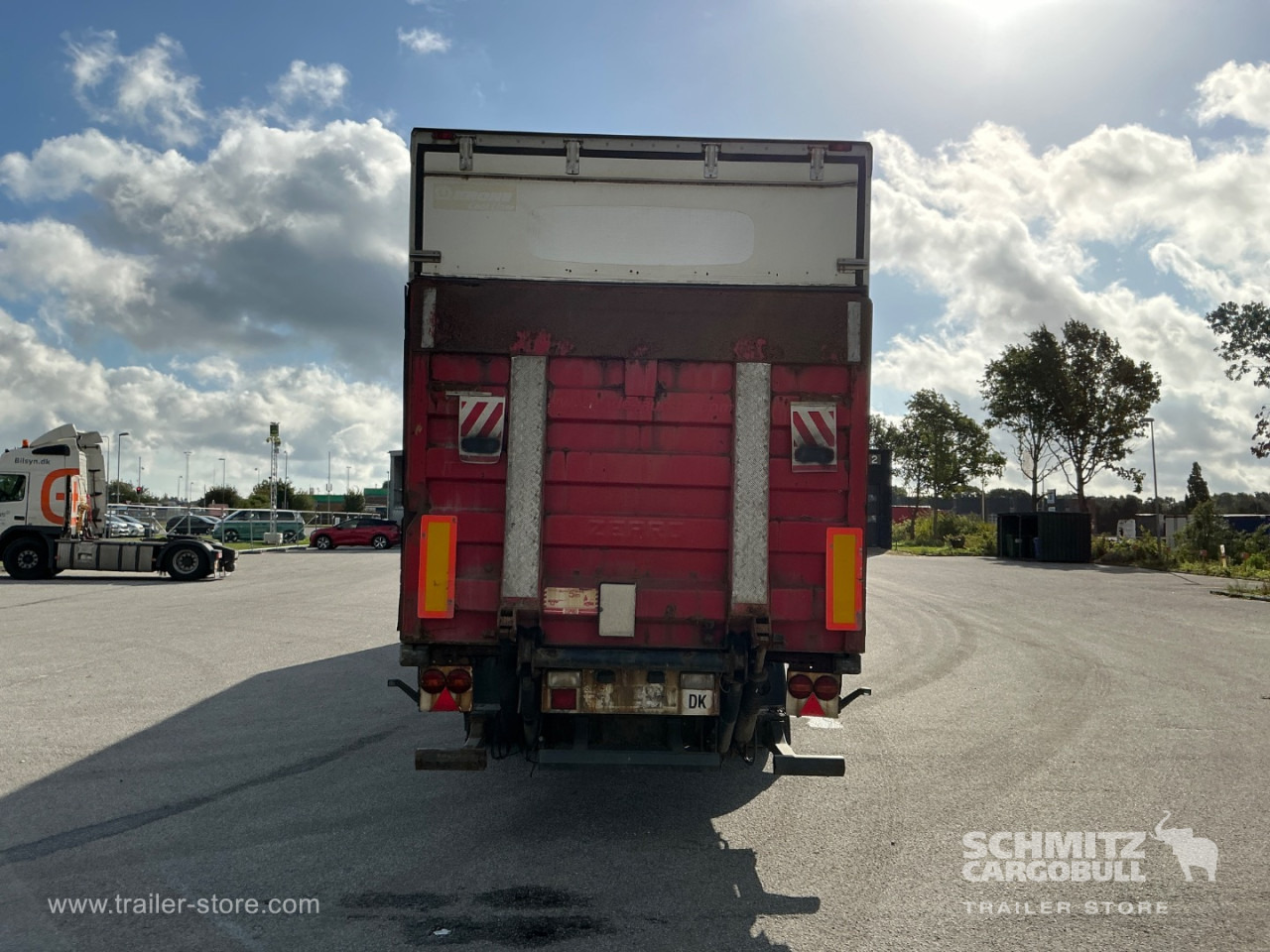 Skříňový návěs KRONE Dryfreight Standard Taillift: obrázek 12