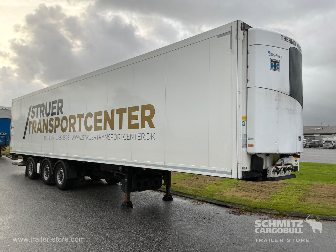 KRONE Reefer Standard Taillift - Izotermický návěs: obrázek 1 KRONE Reefer Standard Taillift - Izotermický návěs: obrázek 1