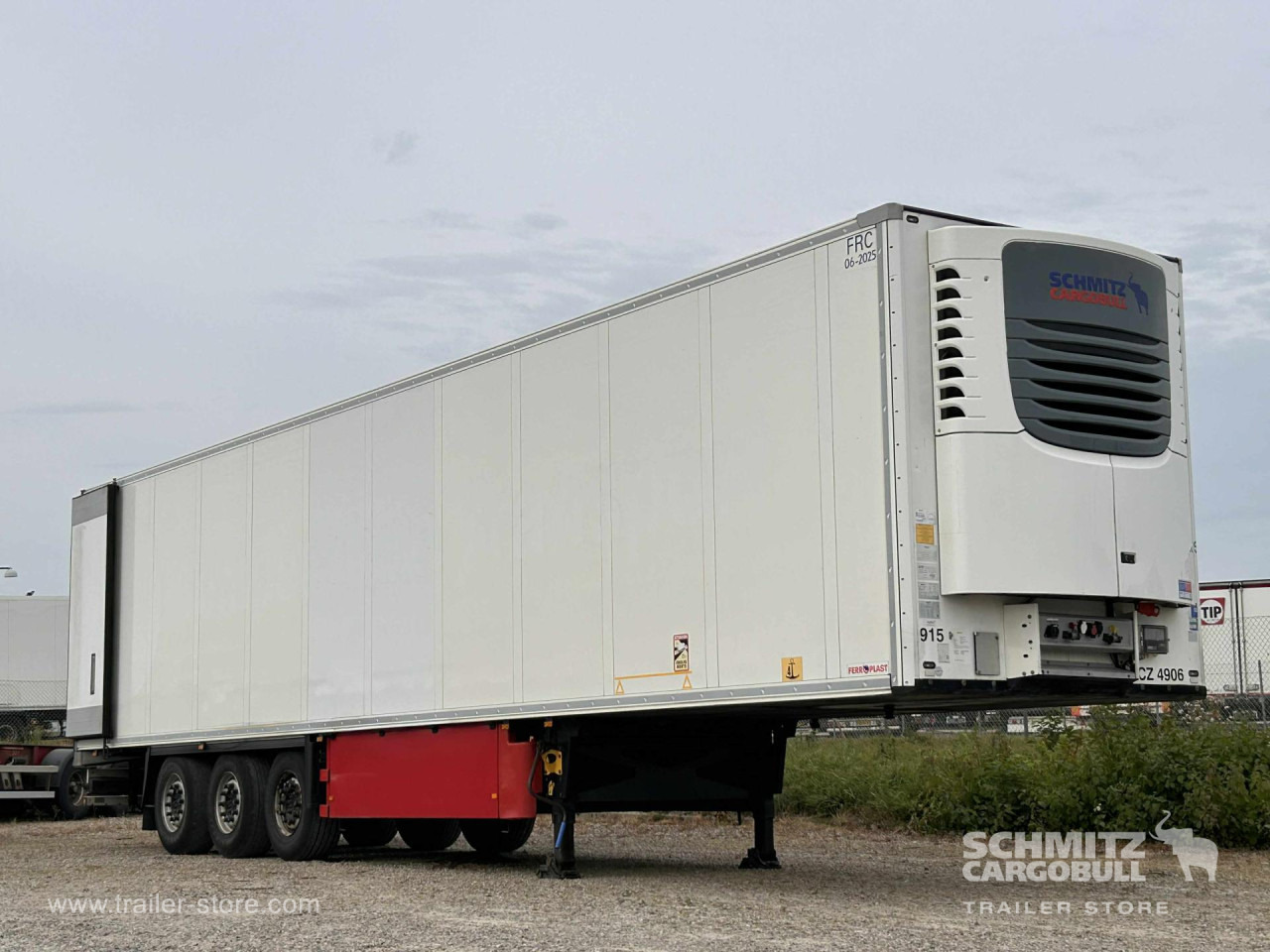 SCHMITZ Reefer Multitemp Double deck - Izotermický návěs: obrázek 1 SCHMITZ Reefer Multitemp Double deck - Izotermický návěs: obrázek 1