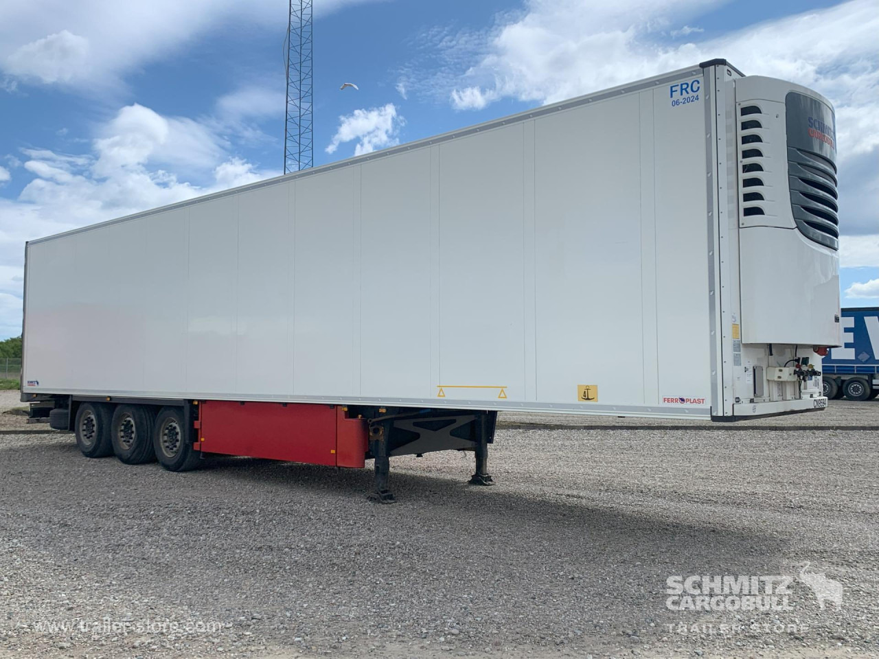 SCHMITZ Reefer Standard Double deck - Izotermický návěs: obrázek 1 SCHMITZ Reefer Standard Double deck - Izotermický návěs: obrázek 1