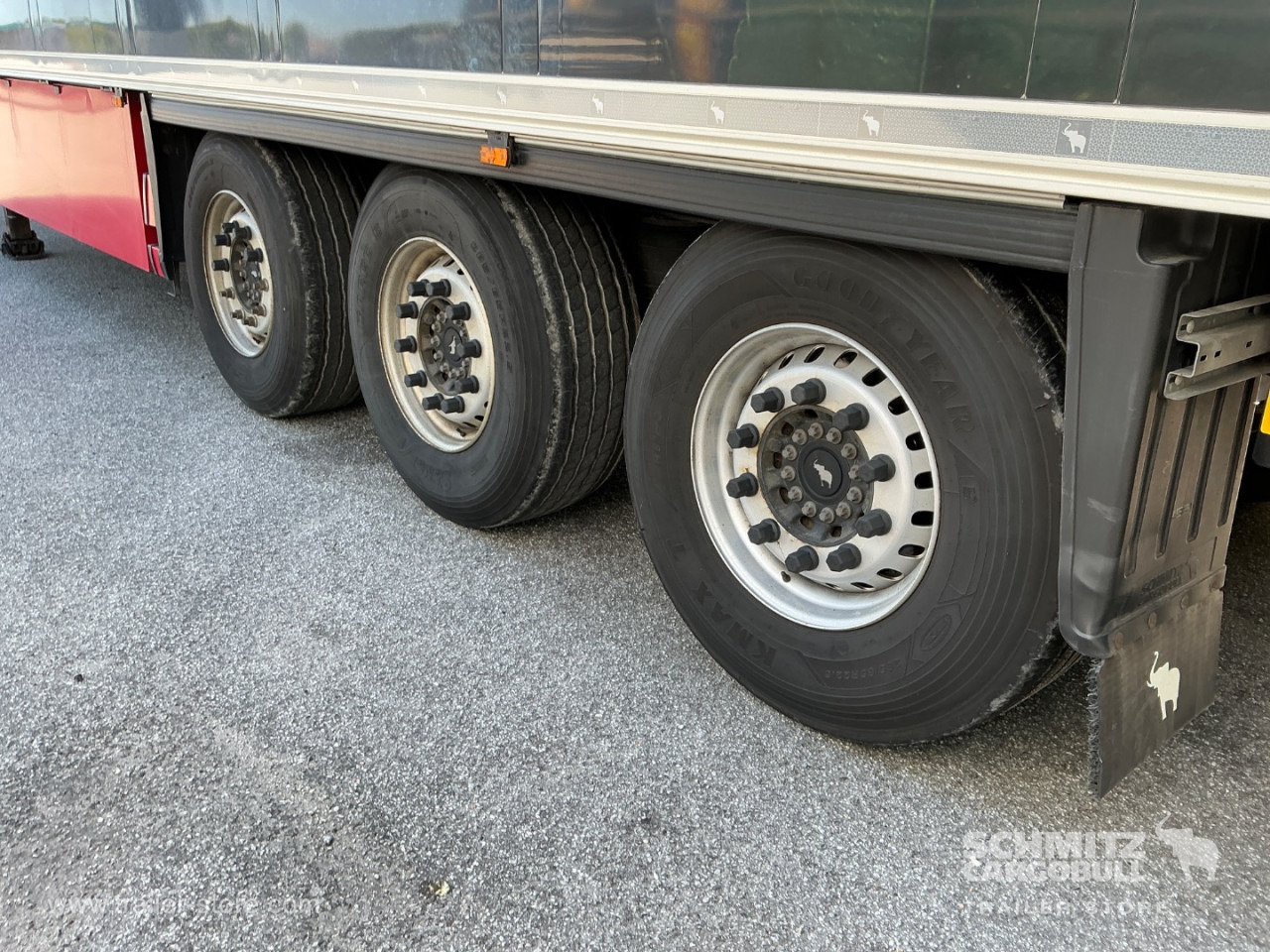 SCHMITZ Reefer Standard Double deck - Izotermický návěs: obrázek 5 SCHMITZ Reefer Standard Double deck - Izotermický návěs: obrázek 5