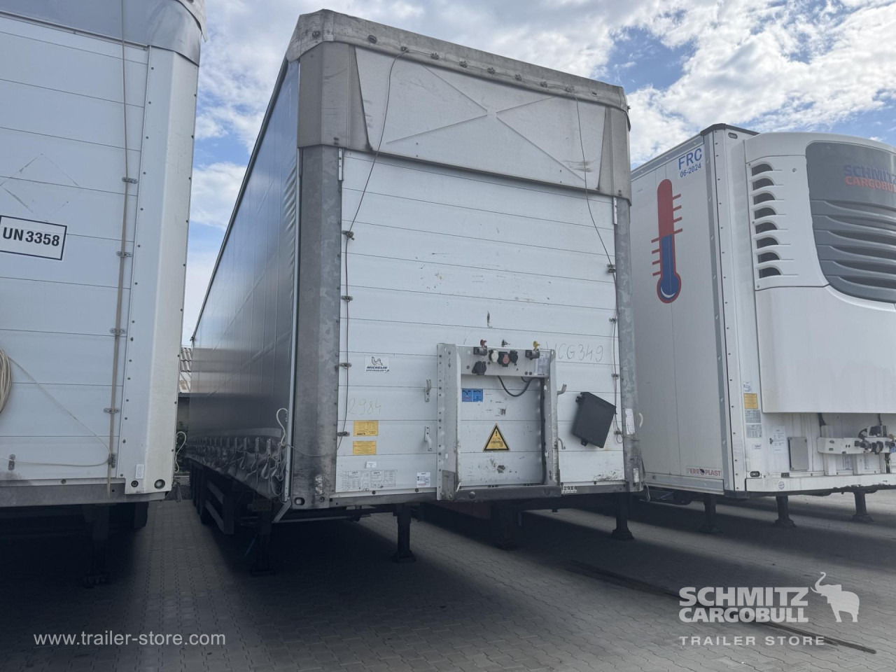 SCHMITZ Curtainsider Mega - Plachtový návěs: obrázek 1 SCHMITZ Curtainsider Mega - Plachtový návěs: obrázek 1