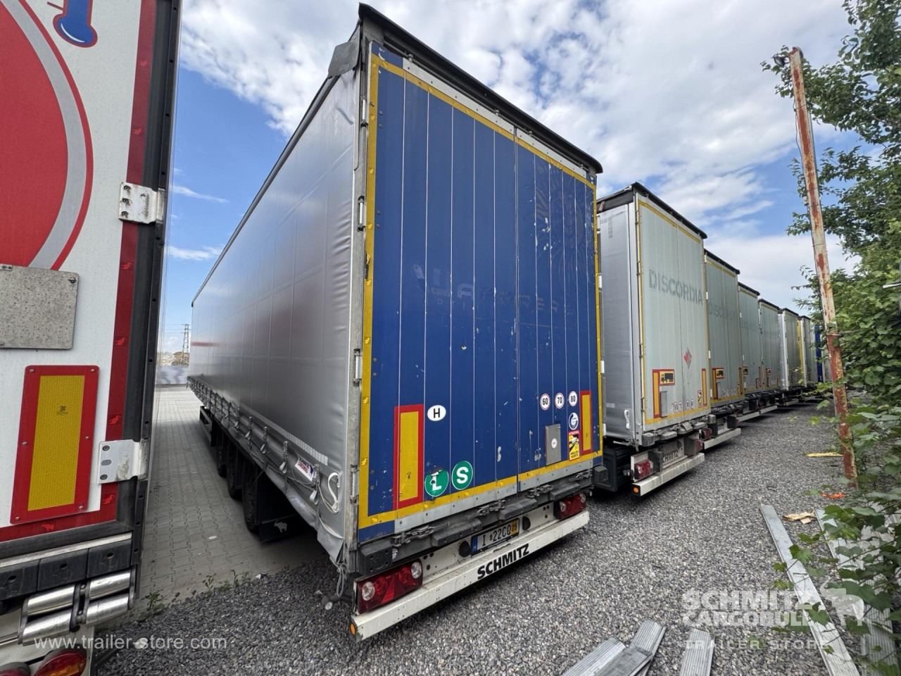 SCHMITZ Curtainsider Mega - Plachtový návěs: obrázek 5 SCHMITZ Curtainsider Mega - Plachtový návěs: obrázek 5
