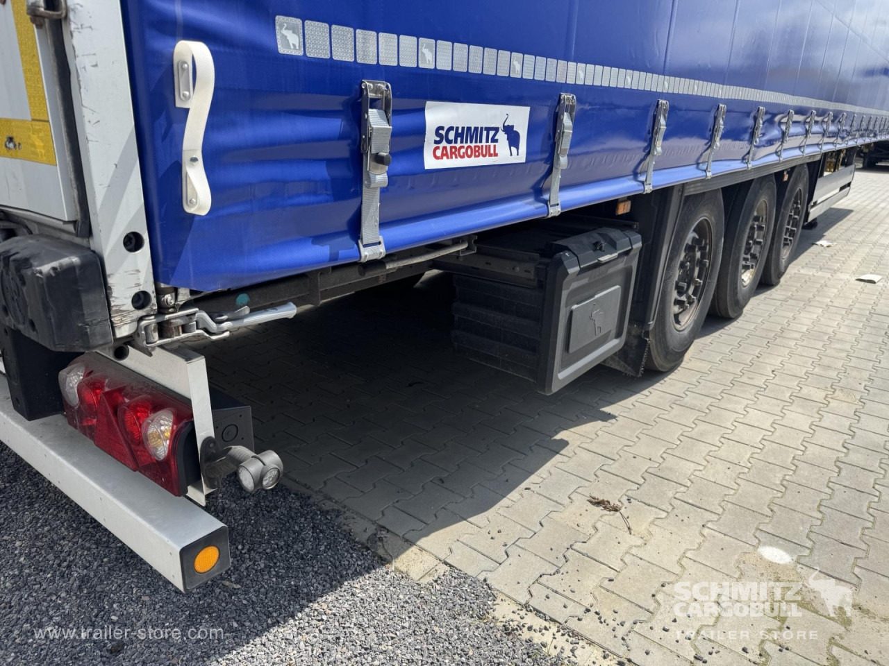 SCHMITZ Curtainsider Standard - Plachtový návěs: obrázek 5 SCHMITZ Curtainsider Standard - Plachtový návěs: obrázek 5