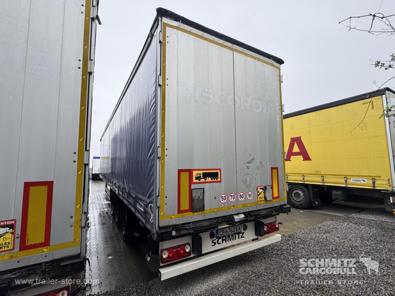 SCHMITZ Curtainsider Standard - Plachtový návěs: obrázek 5 SCHMITZ Curtainsider Standard - Plachtový návěs: obrázek 5
