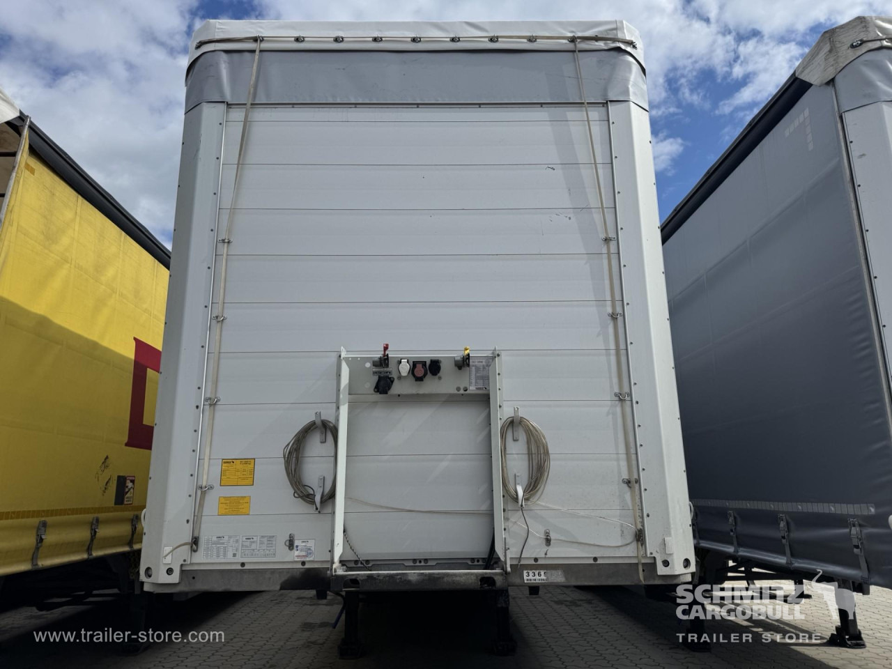SCHMITZ Curtainsider Standard - Plachtový návěs: obrázek 3 SCHMITZ Curtainsider Standard - Plachtový návěs: obrázek 3