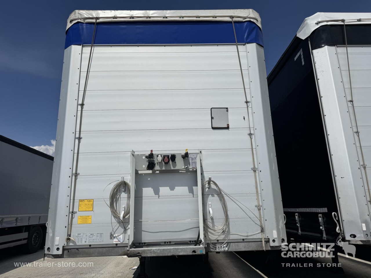 SCHMITZ Curtainsider Standard - Plachtový návěs: obrázek 2 SCHMITZ Curtainsider Standard - Plachtový návěs: obrázek 2