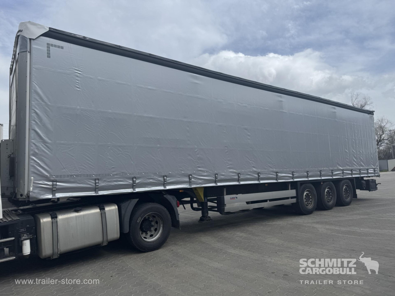 SCHMITZ Curtainsider Standard - Plachtový návěs: obrázek 3 SCHMITZ Curtainsider Standard - Plachtový návěs: obrázek 3