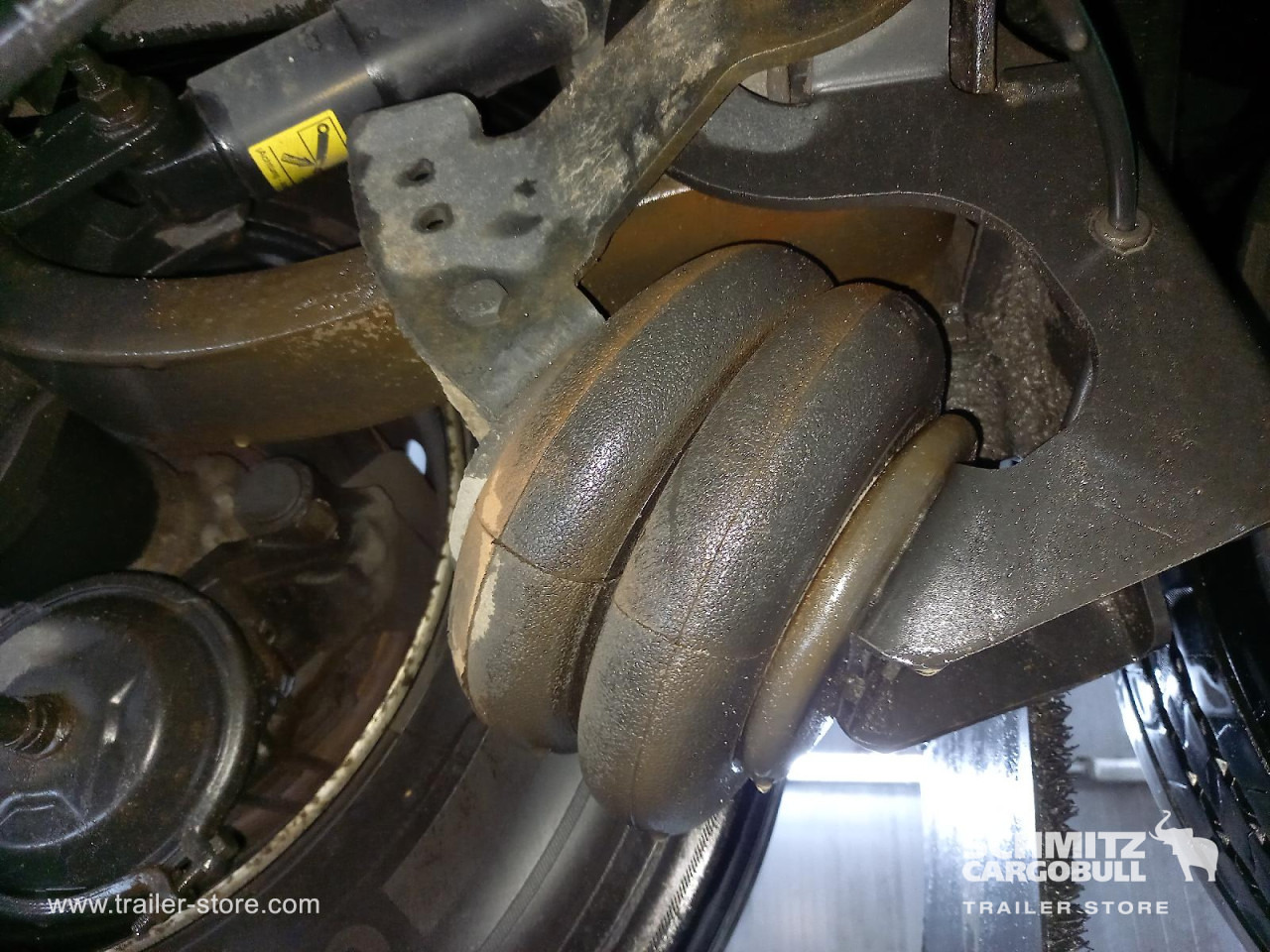 SCHMITZ Reefer Standard Double deck - Izotermický návěs: obrázek 4 SCHMITZ Reefer Standard Double deck - Izotermický návěs: obrázek 4