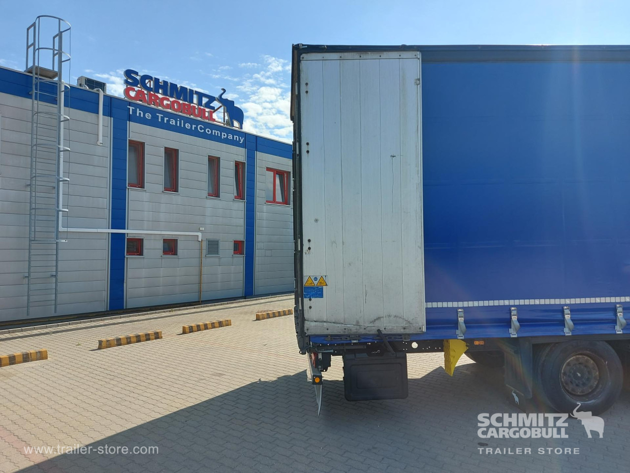 SCHMITZ Curtainsider Mega - Plachtový návěs: obrázek 4 SCHMITZ Curtainsider Mega - Plachtový návěs: obrázek 4