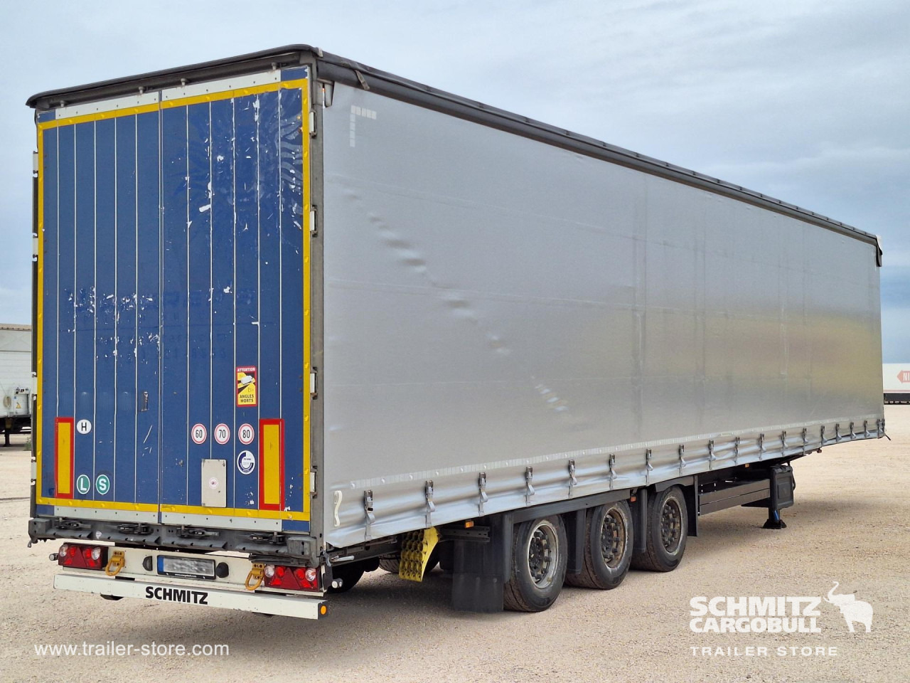 SCHMITZ Curtainsider Mega - Plachtový návěs: obrázek 2 SCHMITZ Curtainsider Mega - Plachtový návěs: obrázek 2