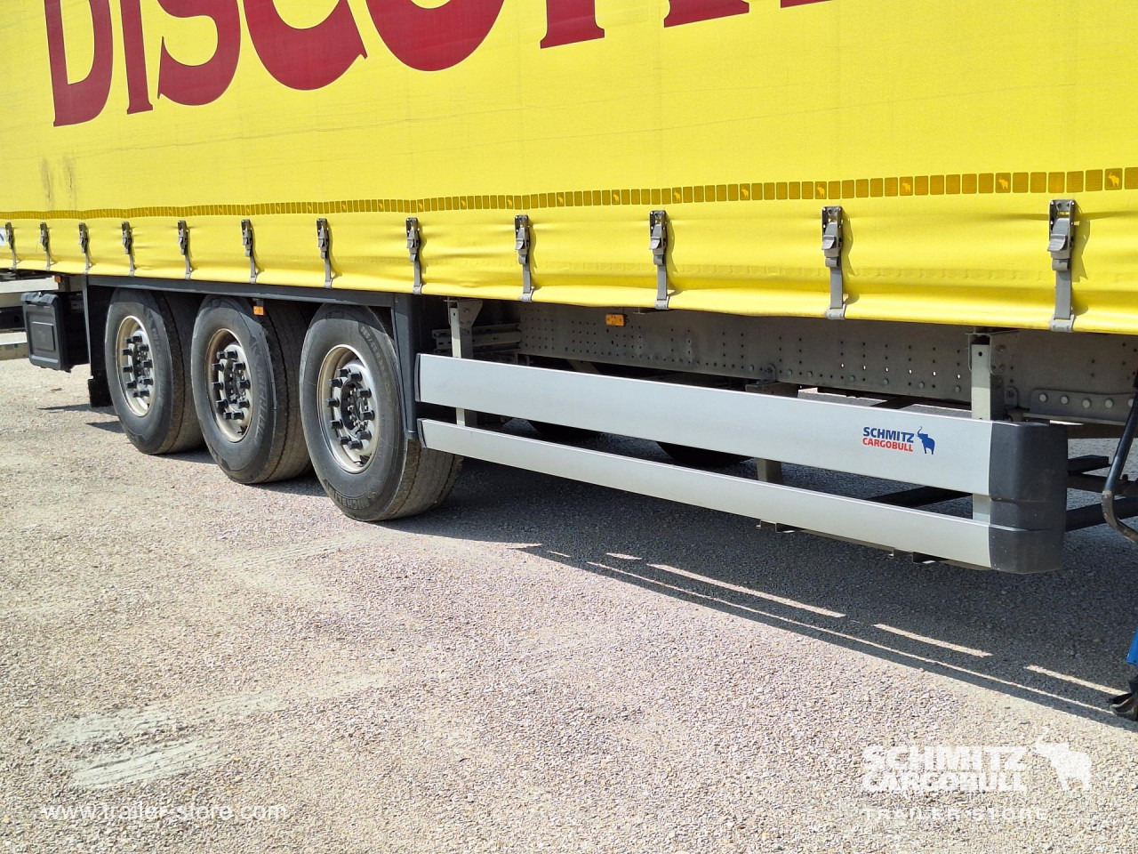 SCHMITZ Curtainsider Standard - Plachtový návěs: obrázek 3 SCHMITZ Curtainsider Standard - Plachtový návěs: obrázek 3