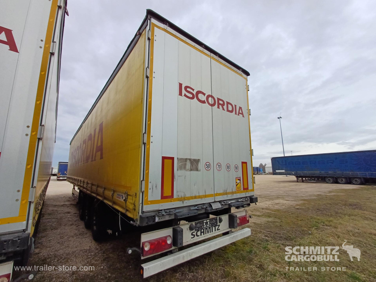 SCHMITZ Curtainsider Standard - Plachtový návěs: obrázek 5 SCHMITZ Curtainsider Standard - Plachtový návěs: obrázek 5