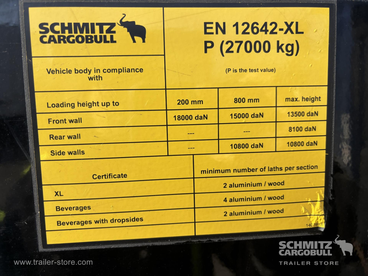 SCHMITZ Curtainsider Mega - Plachtový návěs: obrázek 4 SCHMITZ Curtainsider Mega - Plachtový návěs: obrázek 4