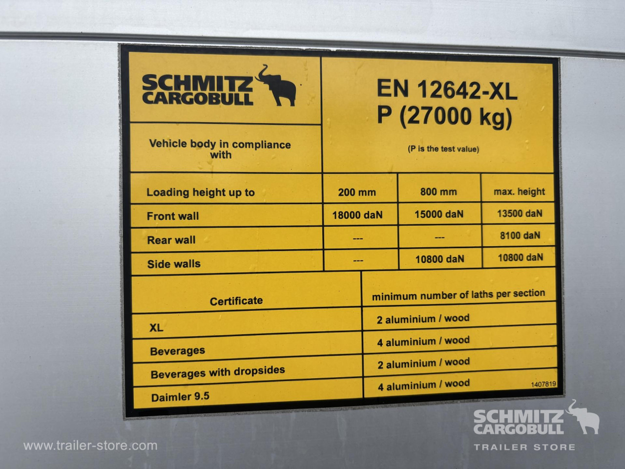 SCHMITZ Curtainsider Standard - Plachtový návěs: obrázek 3 SCHMITZ Curtainsider Standard - Plachtový návěs: obrázek 3