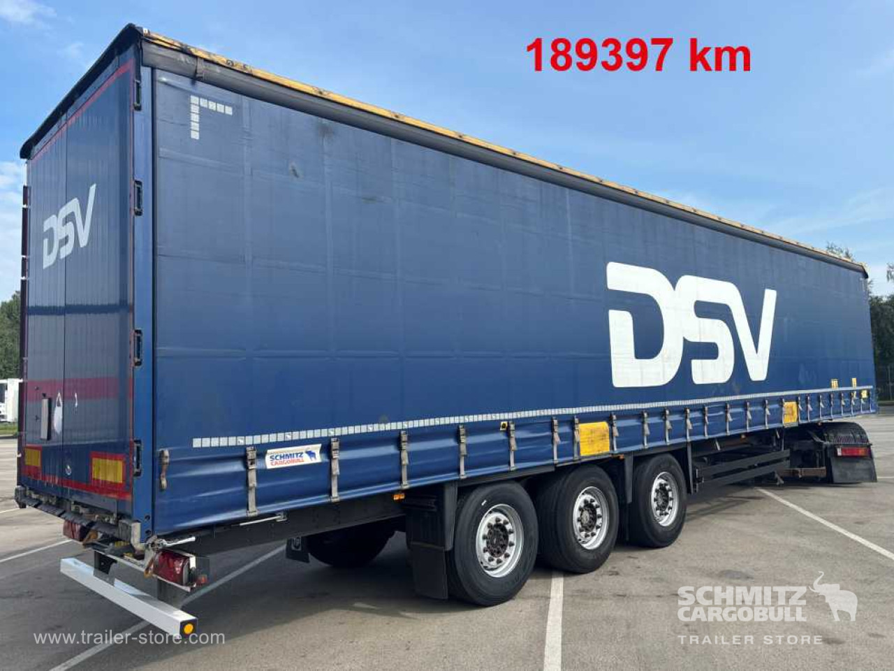 SCHMITZ Curtainsider Standard - Plachtový návěs: obrázek 1 SCHMITZ Curtainsider Standard - Plachtový návěs: obrázek 1