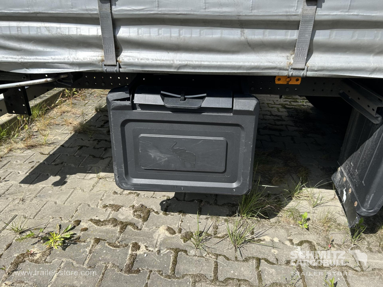SCHMITZ Curtainsider Mega - Plachtový návěs: obrázek 3 SCHMITZ Curtainsider Mega - Plachtový návěs: obrázek 3