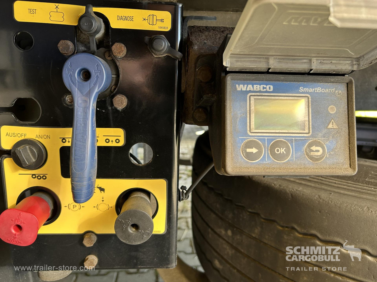 SCHMITZ Reefer Standard - Izotermický návěs: obrázek 4 SCHMITZ Reefer Standard - Izotermický návěs: obrázek 4