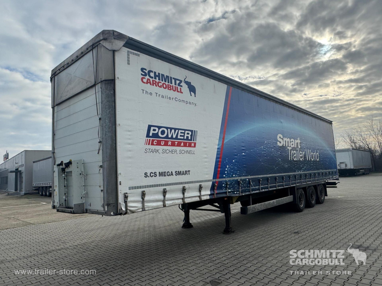 SCHMITZ Curtainsider Mega - Plachtový návěs: obrázek 4 SCHMITZ Curtainsider Mega - Plachtový návěs: obrázek 4