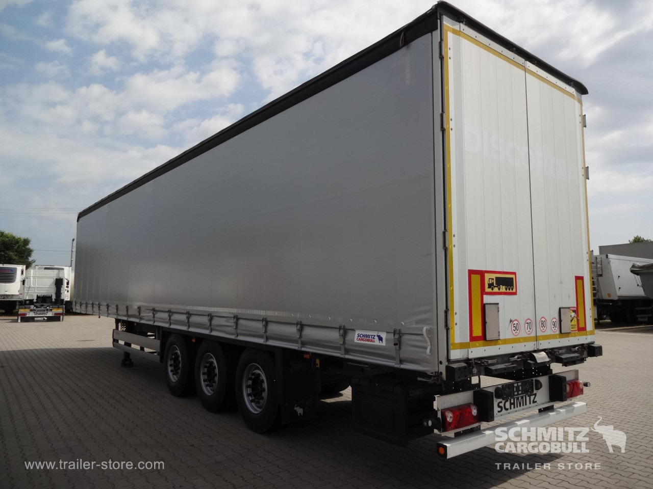 SCHMITZ Curtainsider Standard - Plachtový návěs: obrázek 4 SCHMITZ Curtainsider Standard - Plachtový návěs: obrázek 4