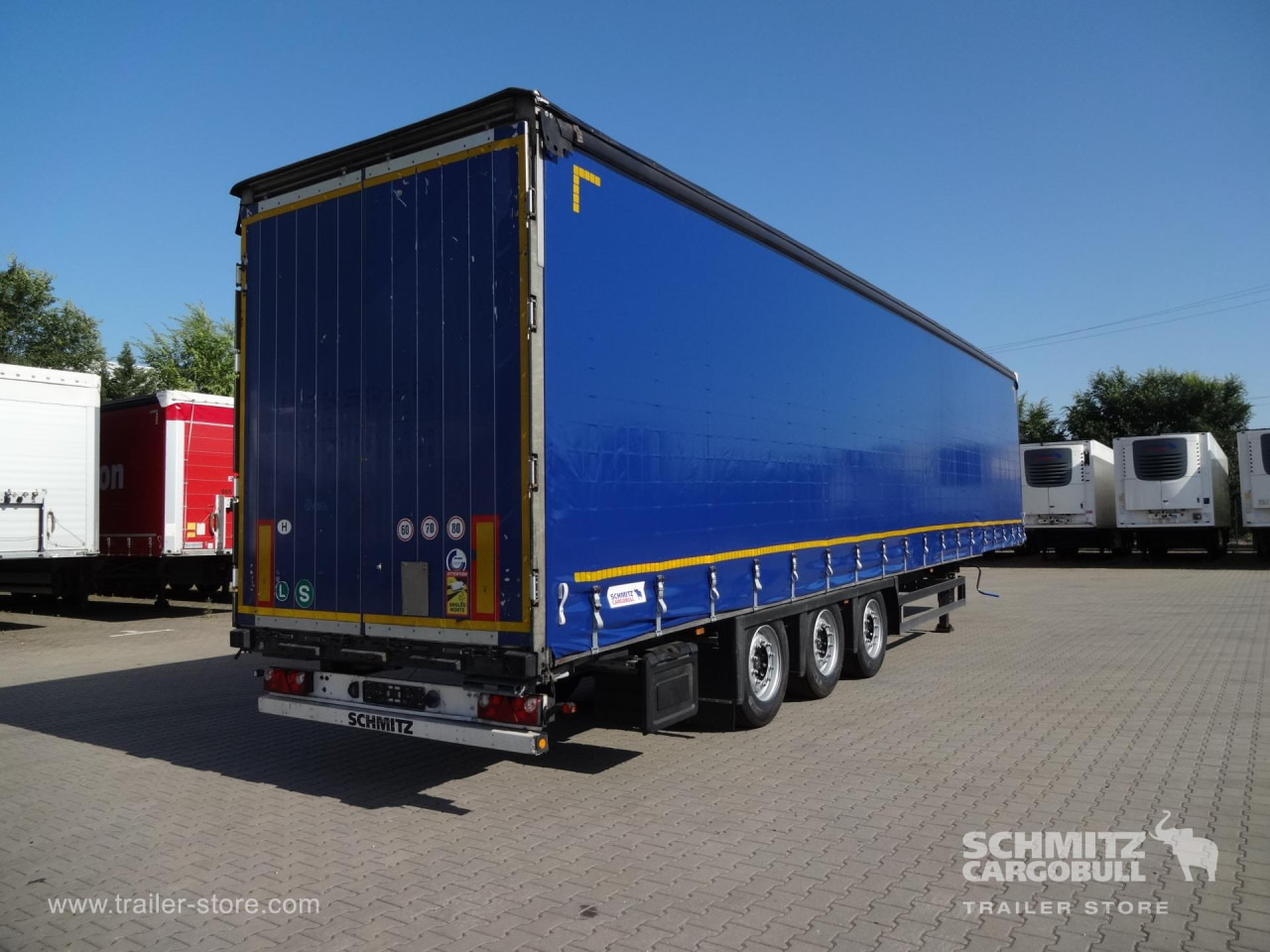 SCHMITZ Curtainsider Varios - Plachtový návěs: obrázek 1 SCHMITZ Curtainsider Varios - Plachtový návěs: obrázek 1