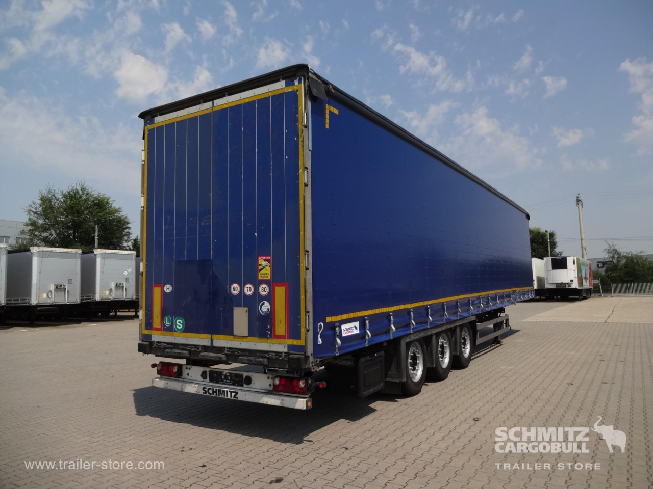 SCHMITZ Curtainsider Varios - Plachtový návěs: obrázek 5 SCHMITZ Curtainsider Varios - Plachtový návěs: obrázek 5