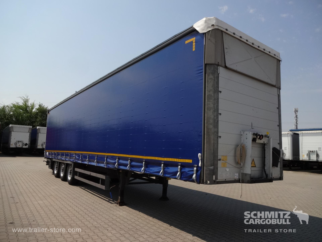 SCHMITZ Curtainsider Varios - Plachtový návěs: obrázek 1 SCHMITZ Curtainsider Varios - Plachtový návěs: obrázek 1