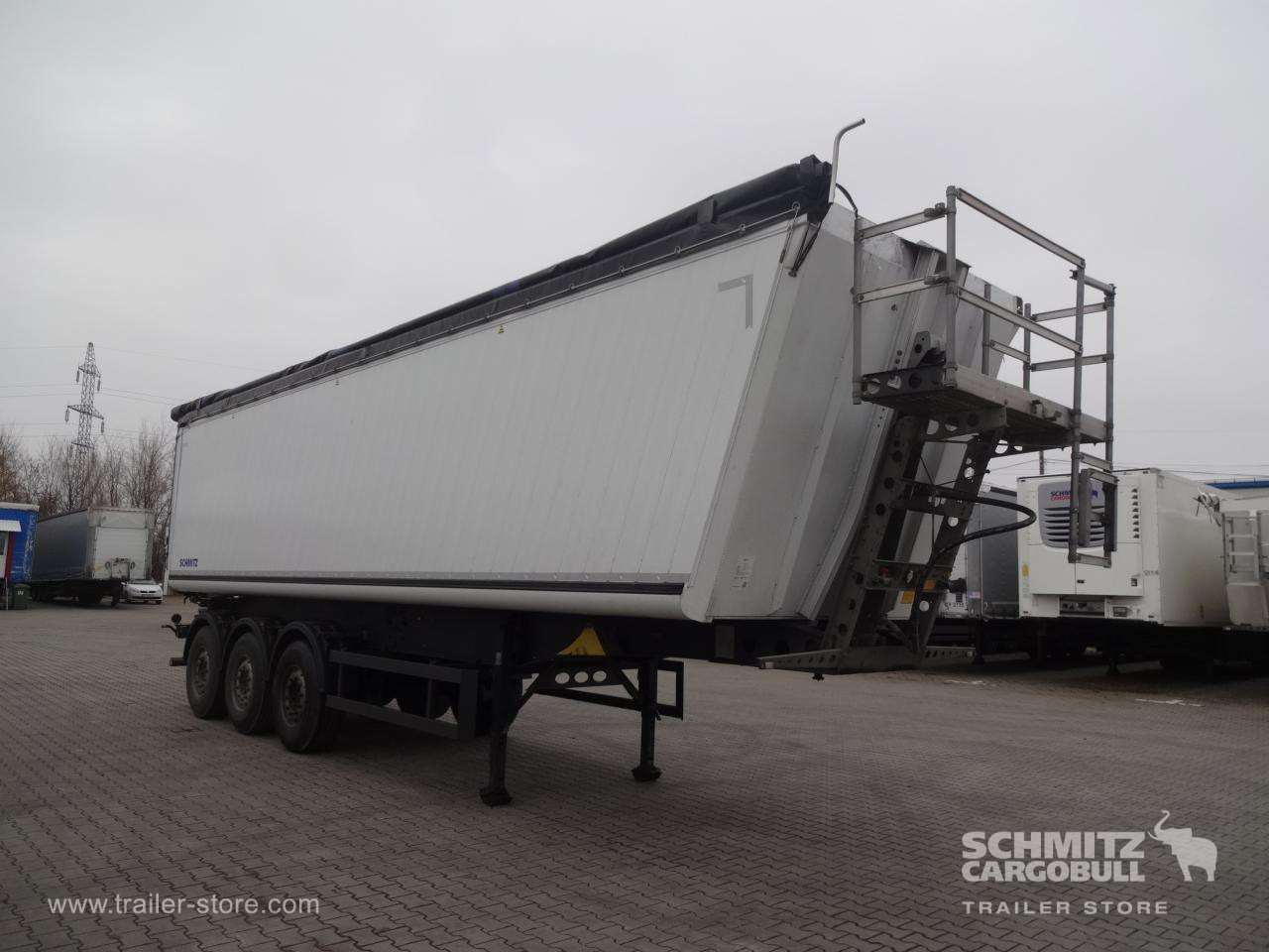 SCHMITZ Tipper Alu-square sided body 52m³ - Sklápěcí návěs: obrázek 5 SCHMITZ Tipper Alu-square sided body 52m³ - Sklápěcí návěs: obrázek 5