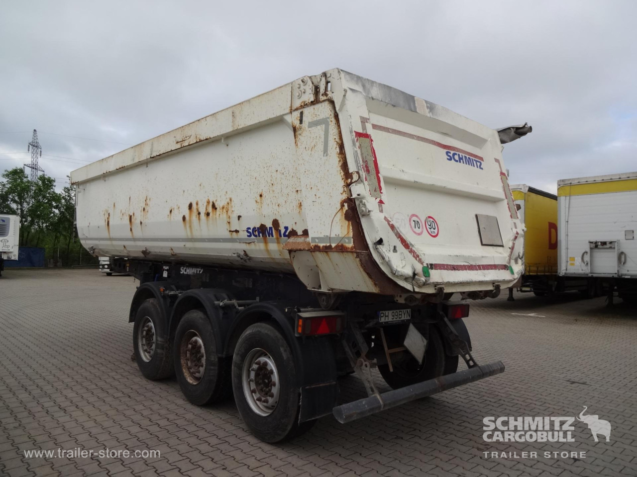 SCHMITZ Tipper Steel half pipe body 28m³ - Sklápěcí návěs: obrázek 1 SCHMITZ Tipper Steel half pipe body 28m³ - Sklápěcí návěs: obrázek 1