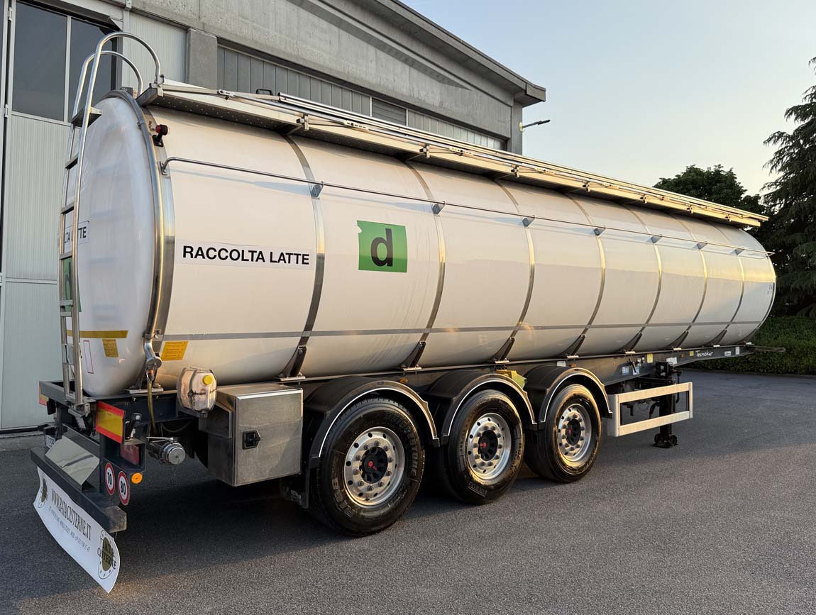 BATA GRAPAR/TECNOKAR 12.500-9.000-13.500LT - Cisternový návěs: obrázek 4 BATA GRAPAR/TECNOKAR 12.500-9.000-13.500LT - Cisternový návěs: obrázek 4