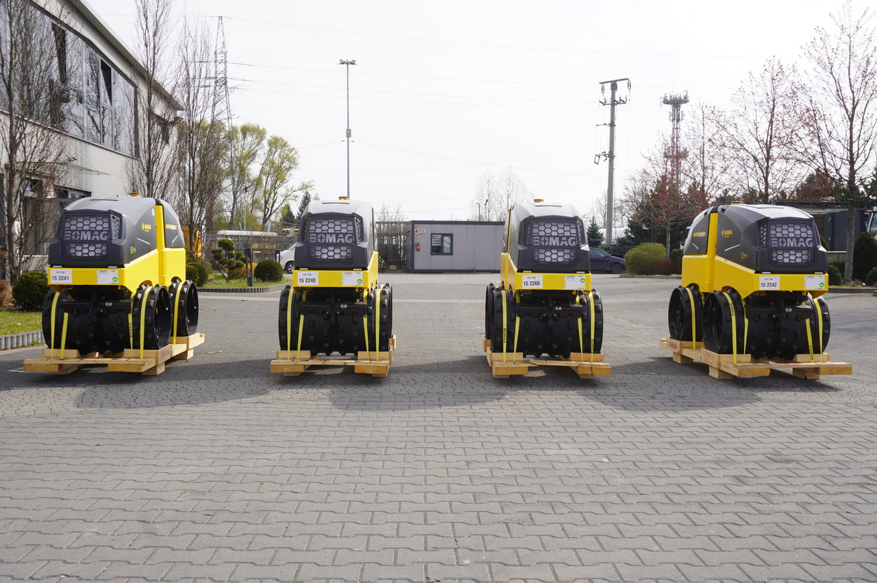BOMAG BMP 8500 brand-new trench roller / Remote Control / 4 units - Zemní fréza: obrázek 2 BOMAG BMP 8500 brand-new trench roller / Remote Control / 4 units - Zemní fréza: obrázek 2